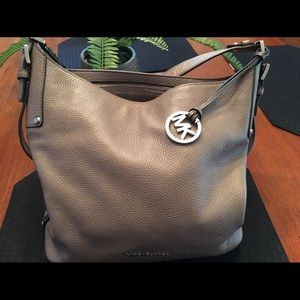 Michael Kors 💯 Authentic leather handbag!